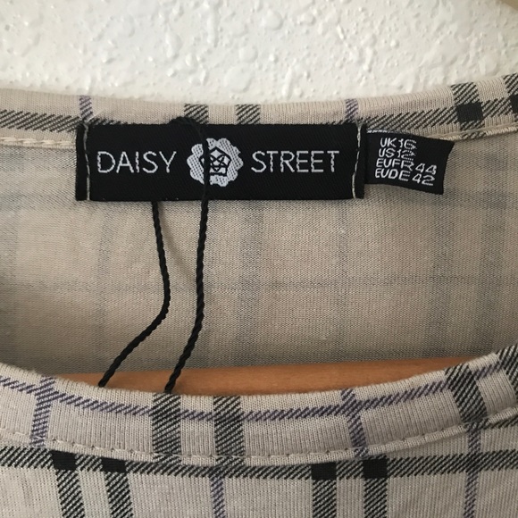 Daisy Street Ruffle holiday Mini Dress - Picture 4 of 5